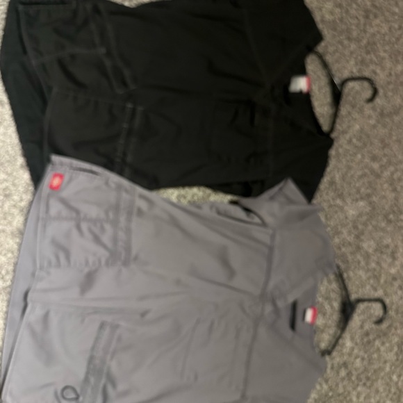 Scrubs Lot! - Picture 3 of 7